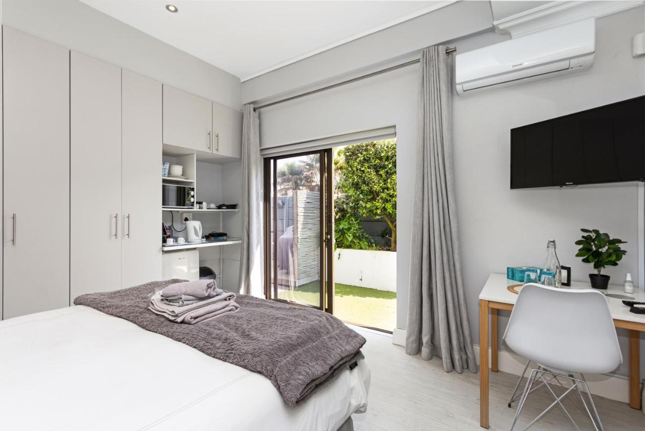 Ocean Breeze Sunset Beach - Cape Town Exterior photo